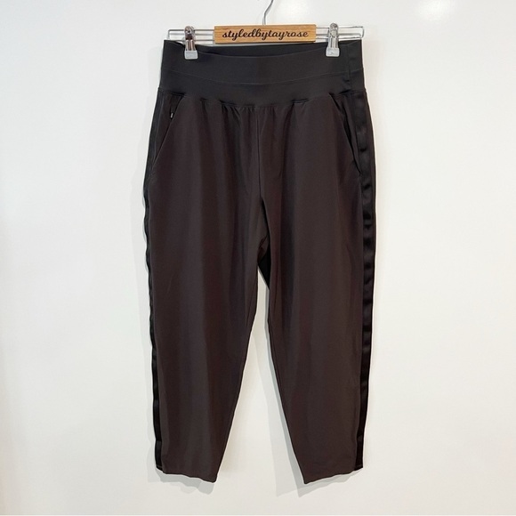 Athleta Nolita Slim Tapered Crop Pant Walnut Brown - Picture 3 of 10